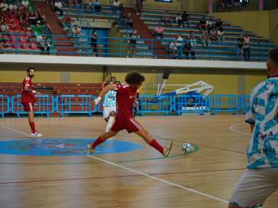 Viene dal calcio a 11 anche Vincenzo Gigante, 26 anni di Rutigliano: con il Cus Bari ha gi� collezionato pi� di 100 presenze